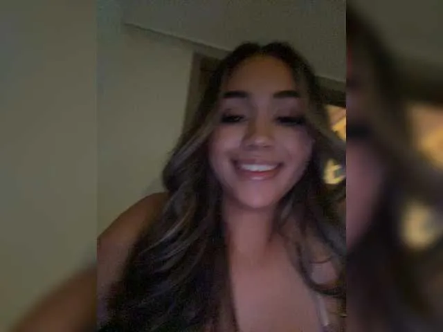 Live sex webcam photo for Jasminn369 #272682789