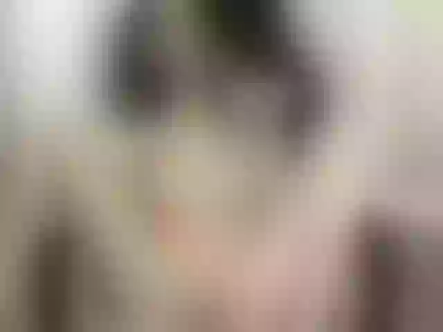 Live sex webcam photo for JassyeJoy #277434716