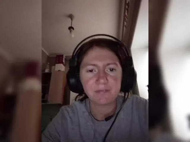 Live sex webcam photo for JasyJoe #291323239