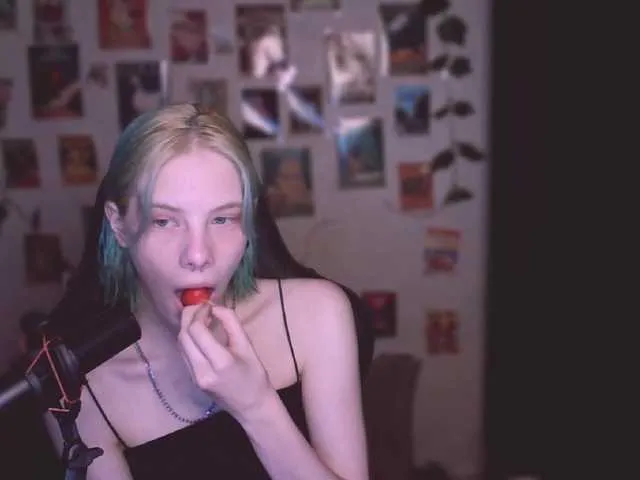 Live sex webcam photo for Jaxonat #278135777
