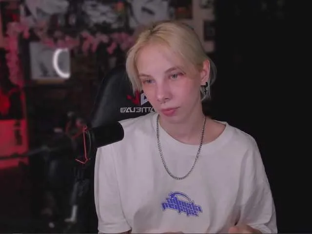 Live sex webcam photo for Jaxonat #278260107