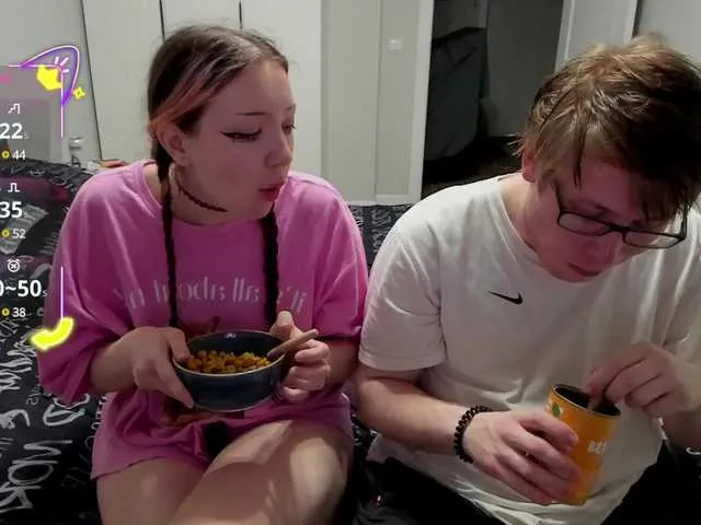 Live sex webcam photo for JayMollyy #291127651