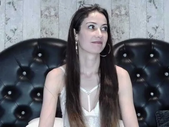 Live sex webcam photo for Jayllene #273127455