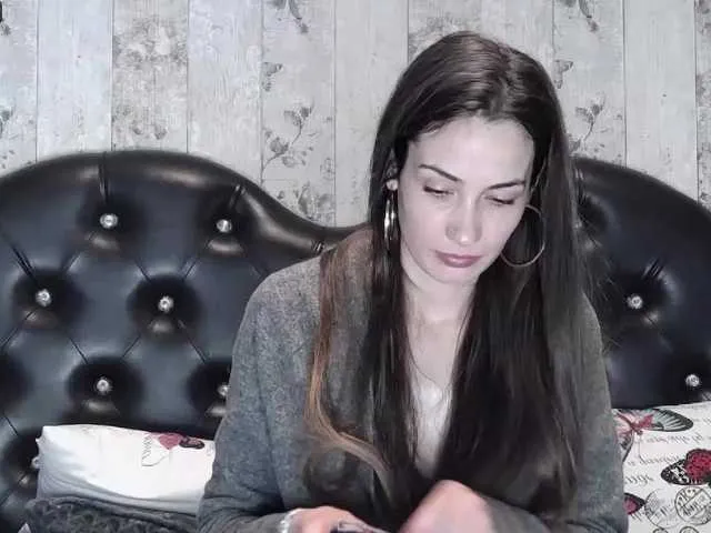 Live sex webcam photo for Jayllene #273394361