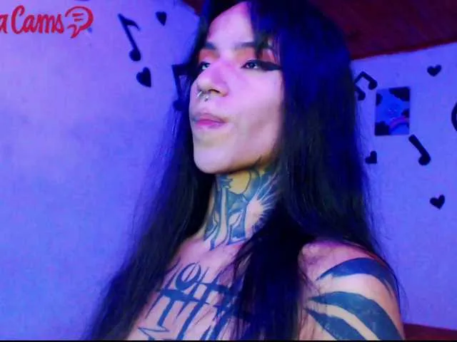 Live sex webcam photo for JazmiiWolf #276489283