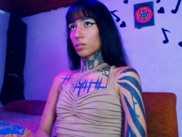 Live sex webcam photo for JazmiiWolf #276803394