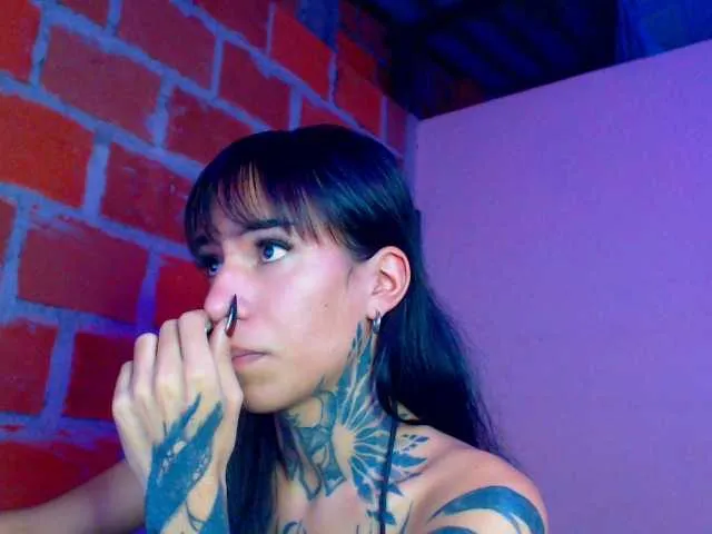 Live sex webcam photo for JazmiiWolf #278198717