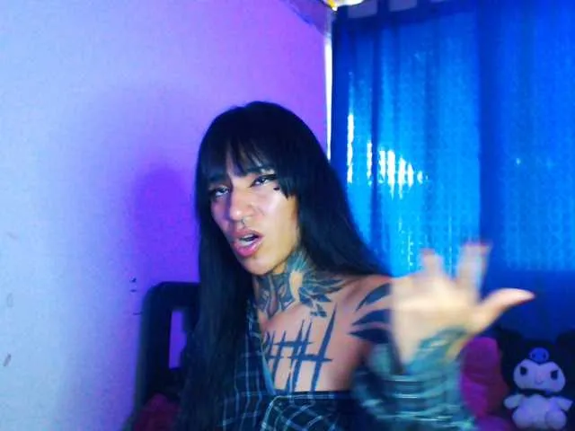 Live sex webcam photo for JazmiiWolf #291106302