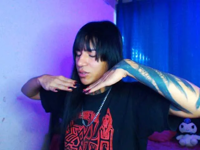 Live sex webcam photo for JazmiiWolf #291111498