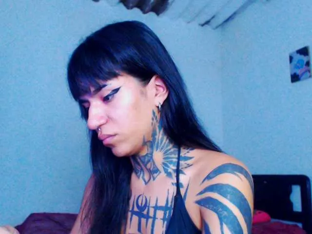 Live sex webcam photo for JazmiiWolf #291487135