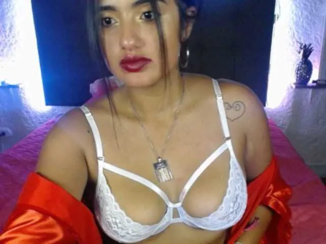 Live sex webcam photo for Jazmin-Ferreira #275926933
