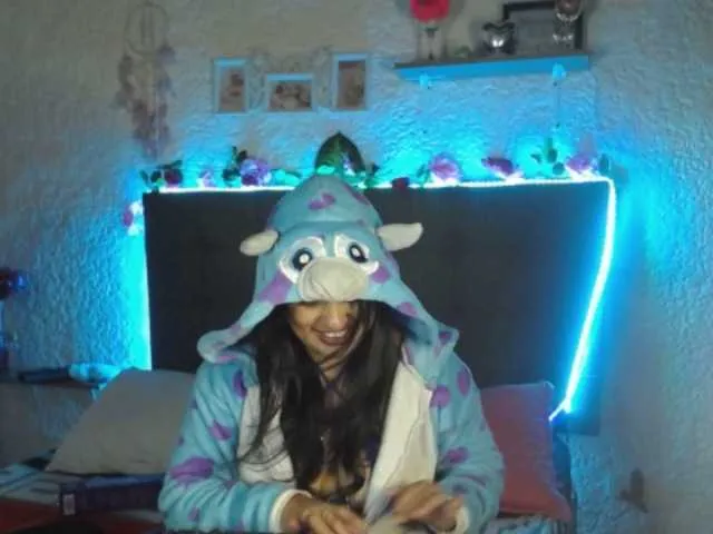 Live sex webcam photo for Jazmin-Ferreira #276105230