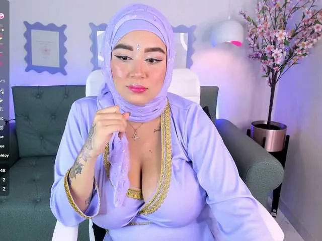 Live sex webcam photo for Jazmin-Kitana #290658669
