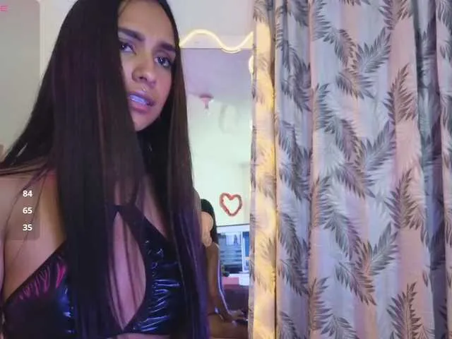 Live sex webcam photo for Jazmin-tay #290484456