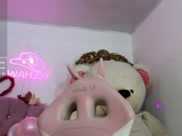 Live sex webcam photo for Jazmin-tay #290530833