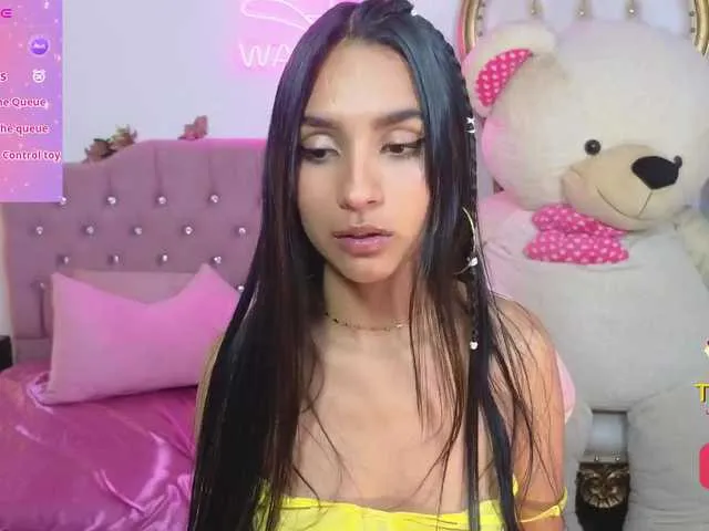 Live sex webcam photo for Jazmin-tay #290638866
