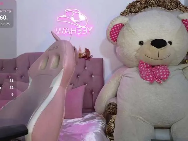 Live sex webcam photo for Jazmin-tay #290961976
