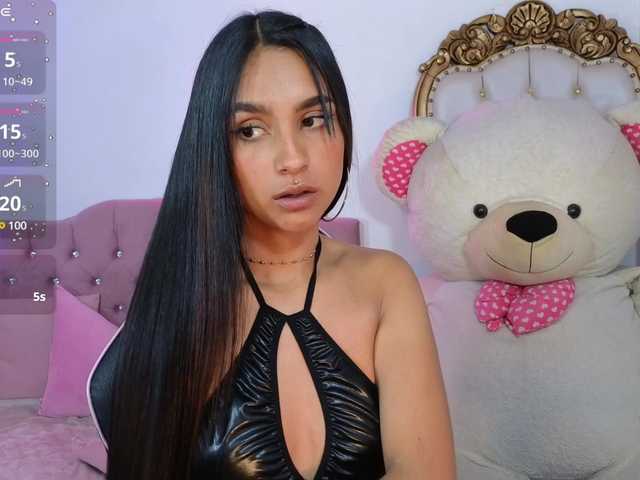Live sex webcam photo for Jazmin-tay #291155890