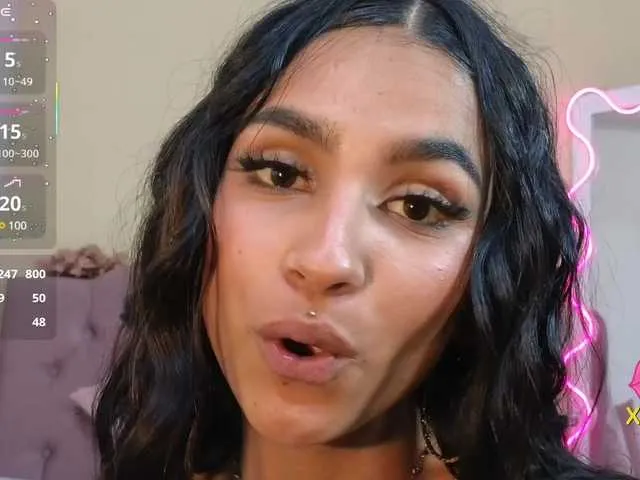 Live sex webcam photo for Jazmin-tay #291294492