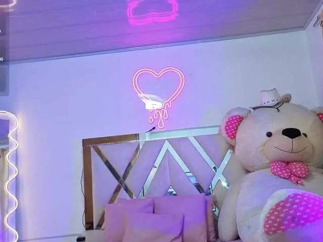 Live sex webcam photo for Jazmin-tay #291706918