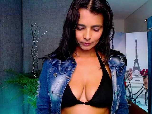 Live sex webcam photo for JazminCute #273630167