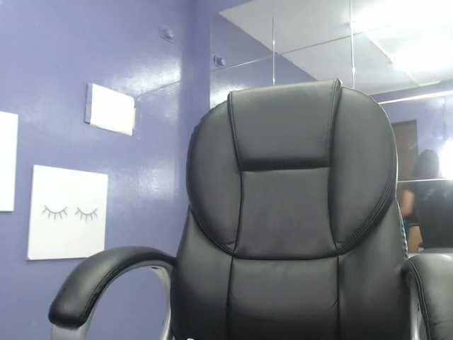 Live sex webcam photo for JazminQueen20 #272784393