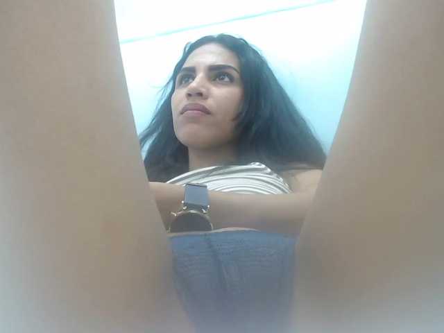 Live sex webcam photo for JazminQueen20 #273842300