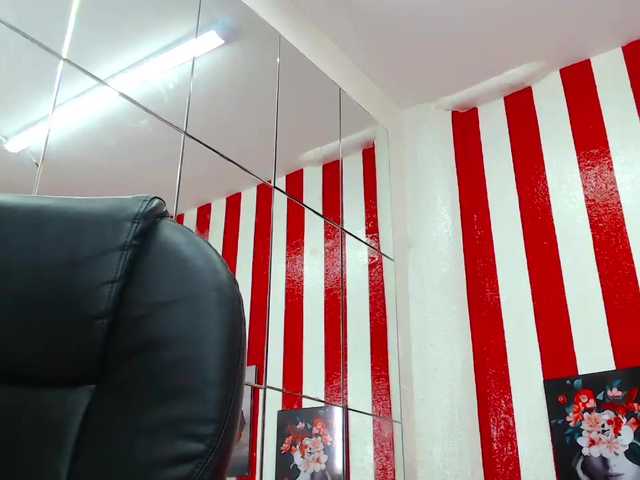 Live sex webcam photo for JazminQueen20 #274276254