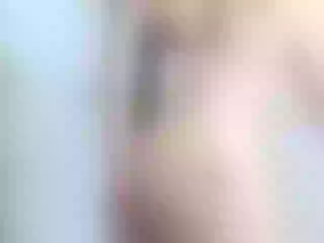 Live sex webcam photo for JeanRam18 #290649415