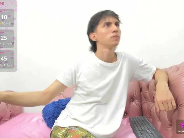 Live sex webcam photo for JeanRam18 #290734879