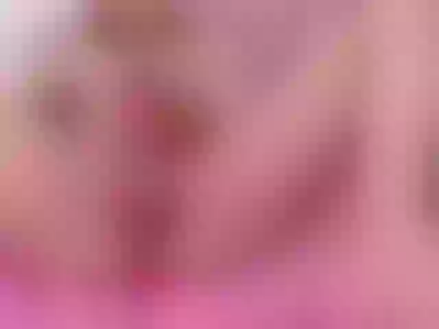 Live sex webcam photo for JeanRam18 #290940752