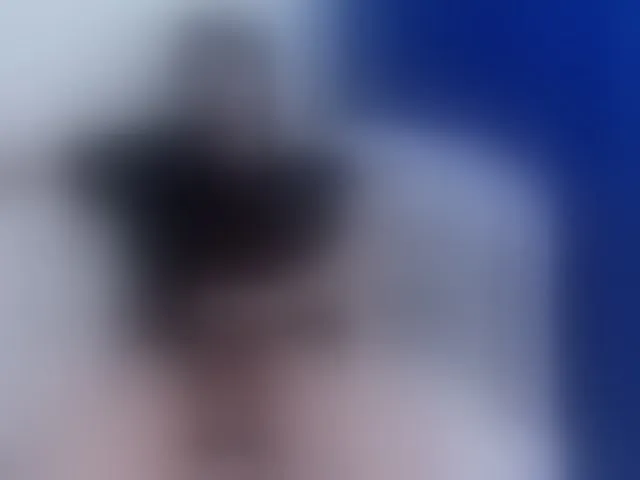 Live sex webcam photo for JeanRam18 #291100863