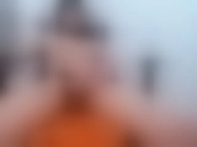 Live sex webcam photo for JeanRam18 #292184516