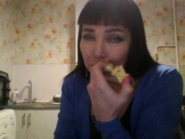 Live sex webcam photo for JeaneDavis #288029679