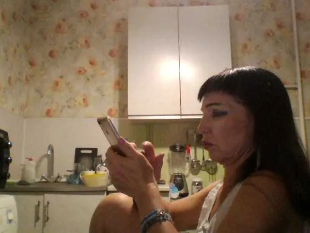 Live sex webcam photo for JeaneDavis #288029744
