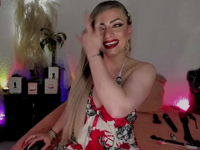 Live sex webcam photo for JeaniIneescott #291990438