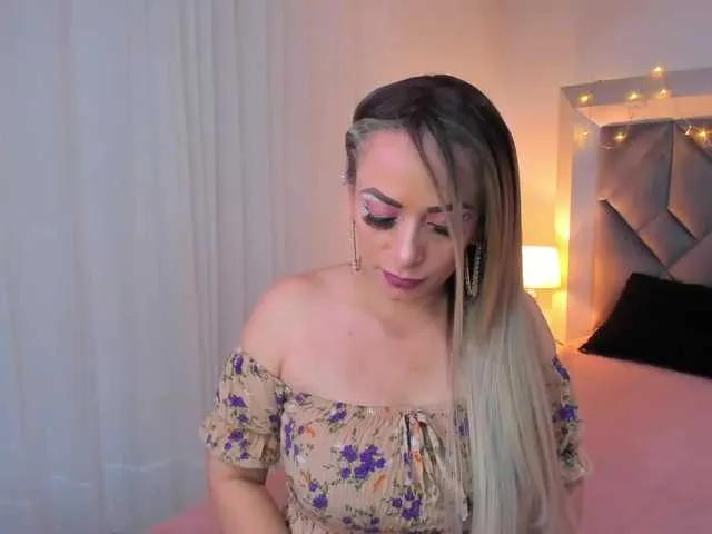 Live sex webcam photo for Jeanineescott #276666481