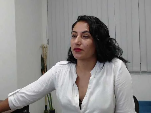 Live sex webcam photo for Jeann-Foster #275628436