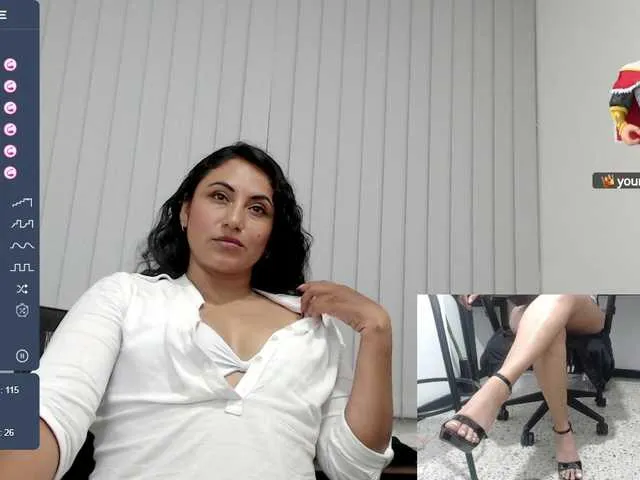 Live sex webcam photo for Jeann-Foster #276435779