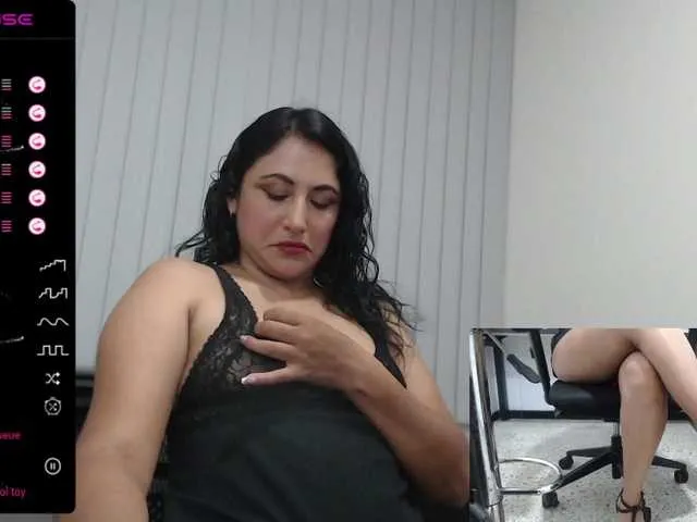 Live sex webcam photo for Jeann-Foster #276531482