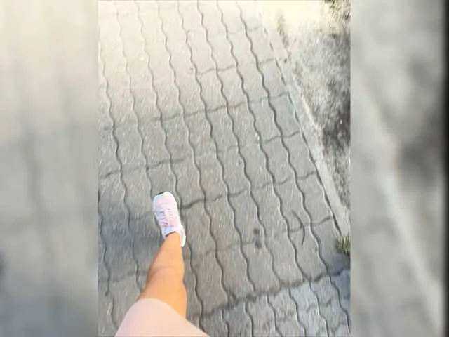 Live sex webcam photo for Jeanne91 #276056760