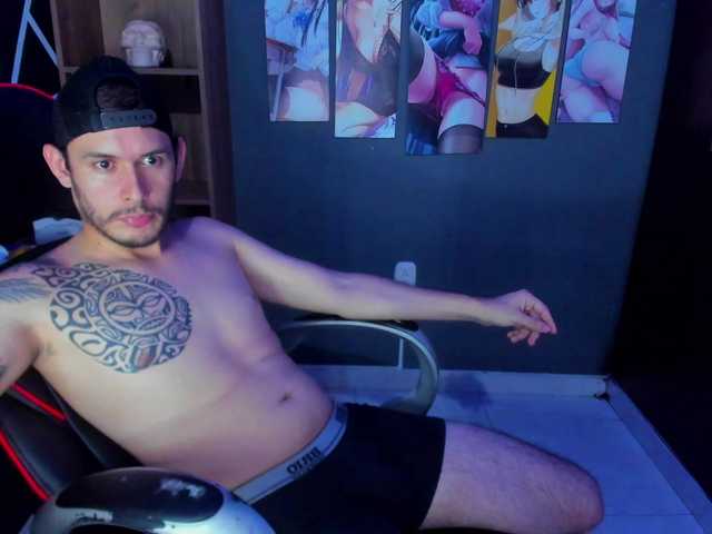 Live sex webcam photo for Jeanpiere1 #276231771