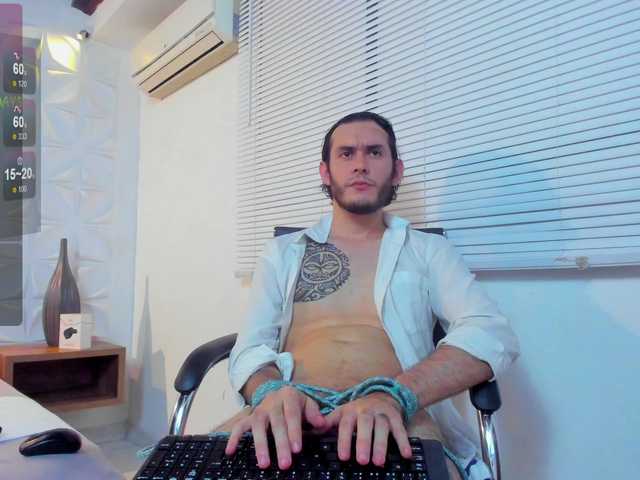 Live sex webcam photo for Jeanpiere1 #276839056