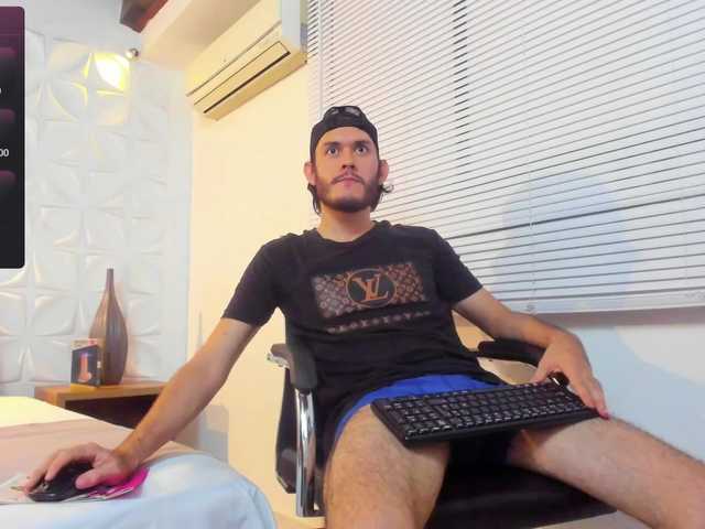 Live sex webcam photo for Jeanpiere1 #276911809