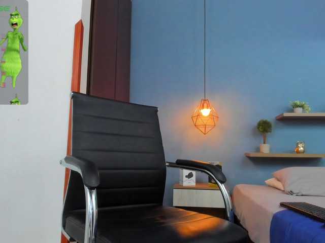 Live sex webcam photo for Jeanpiere1 #277015510