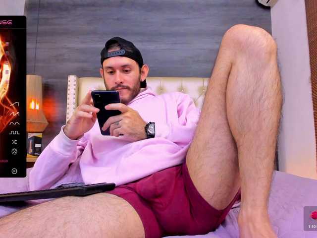 Live sex webcam photo for Jeanpiere1 #277886201