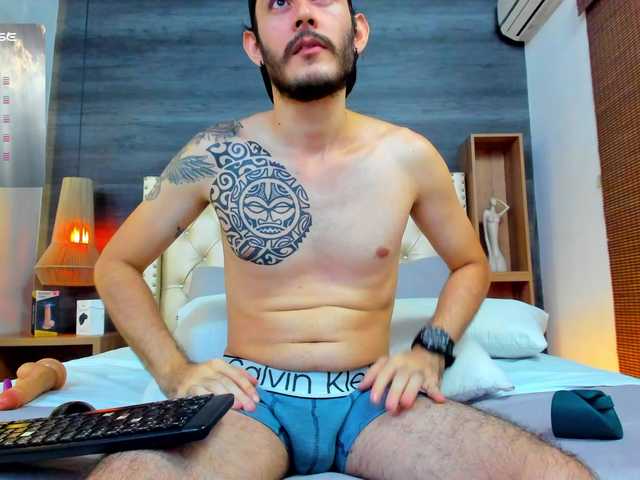 Live sex webcam photo for Jeanpiere1 #277905265