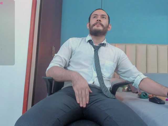 Live sex webcam photo for Jeanpiere1 #291358294