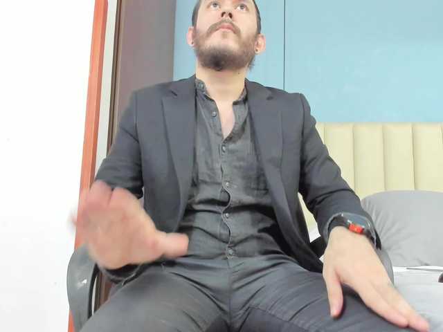 Live sex webcam photo for Jeanpiere1 #291835642