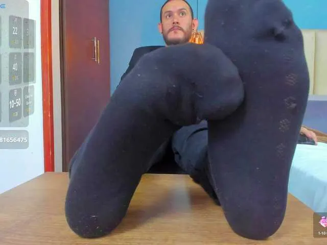 Live sex webcam photo for Jeanpiere1 #292345956